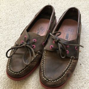 Speedy topsiders brown leather with pink sole